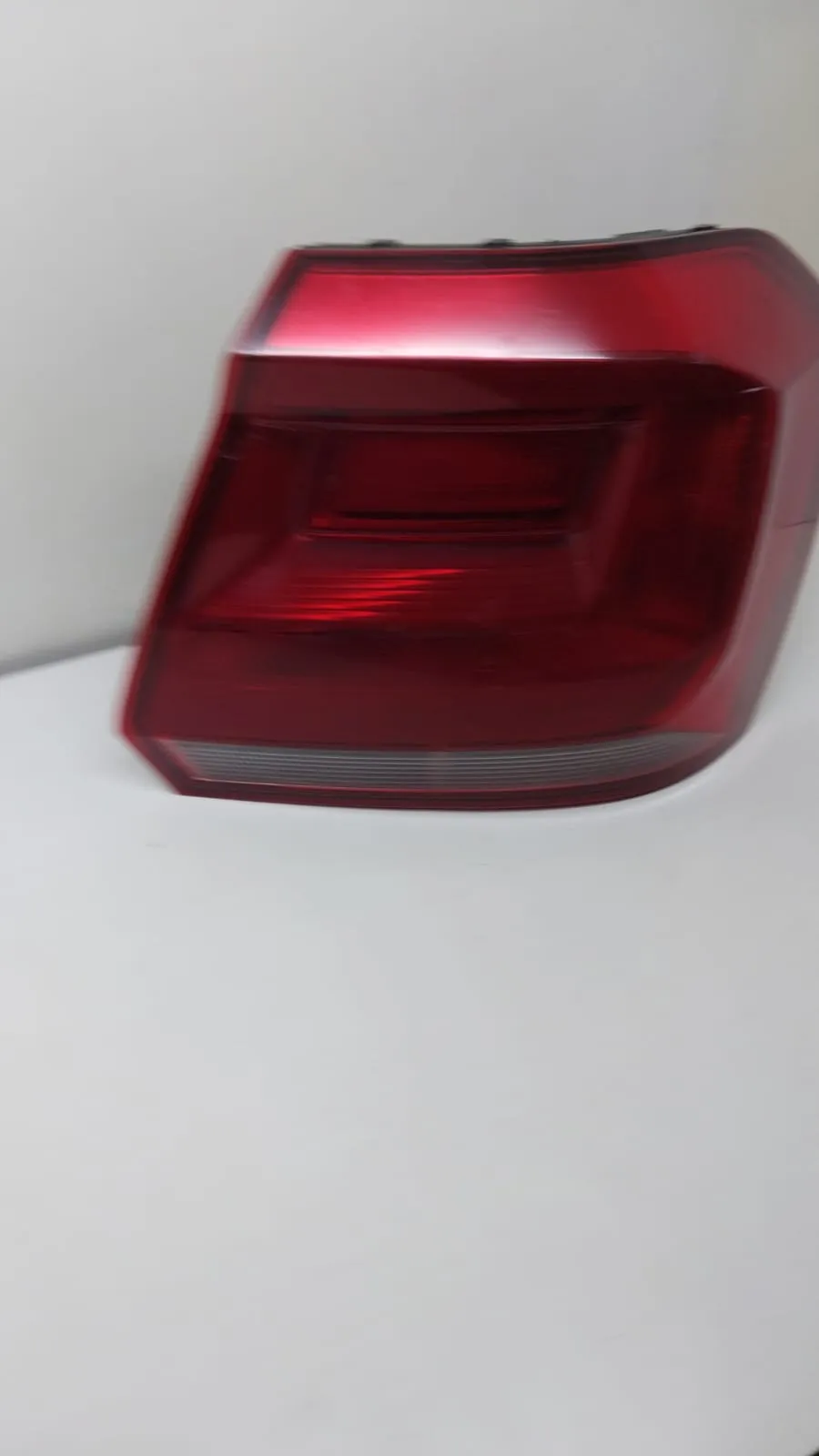 Faro trasero vw gol trend modelo MSI  lado derecho