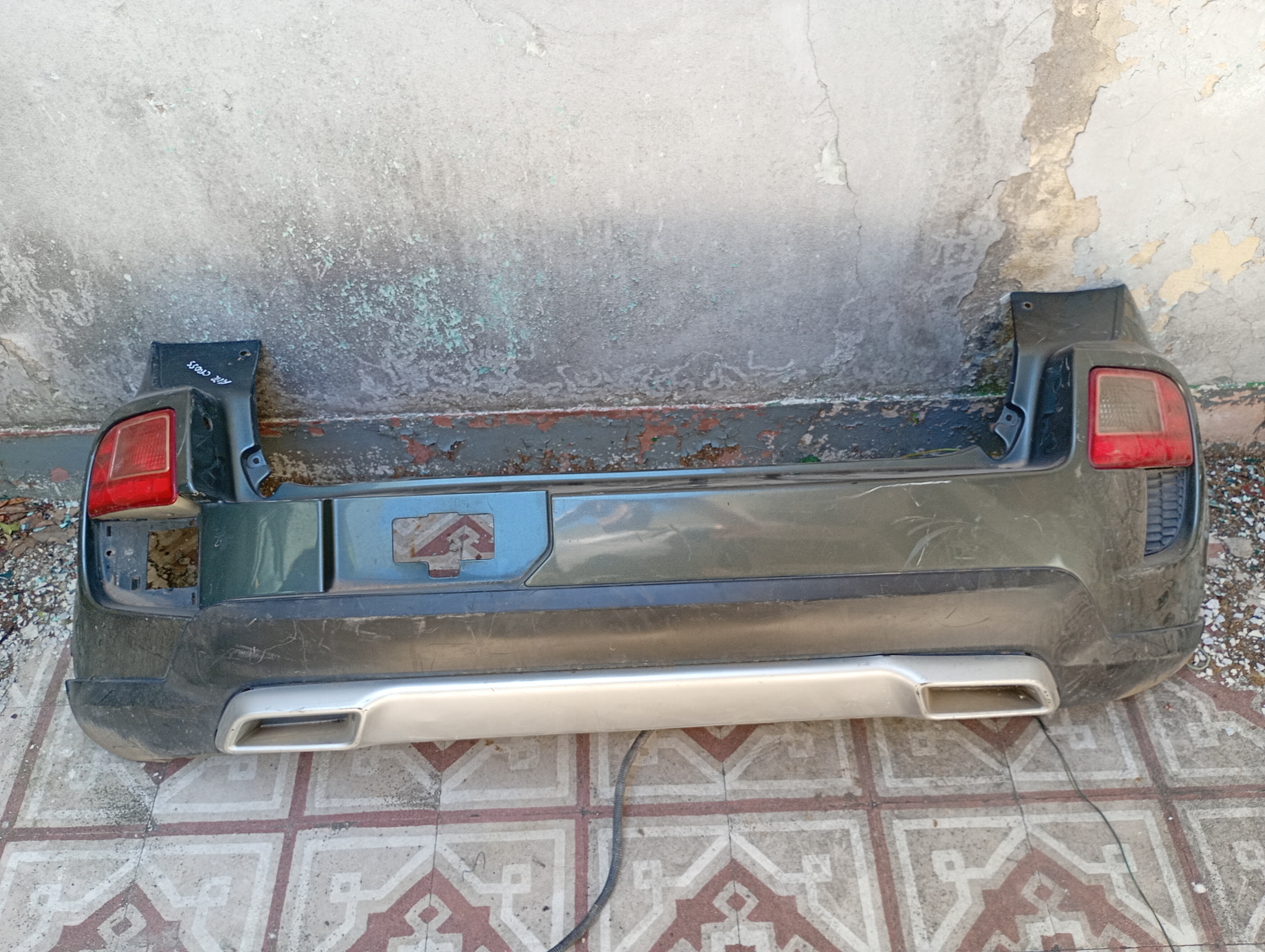 PARAGOLPE TRASERO ORIGINAL USADO CITROËN C3 MODELO AIRCROOS