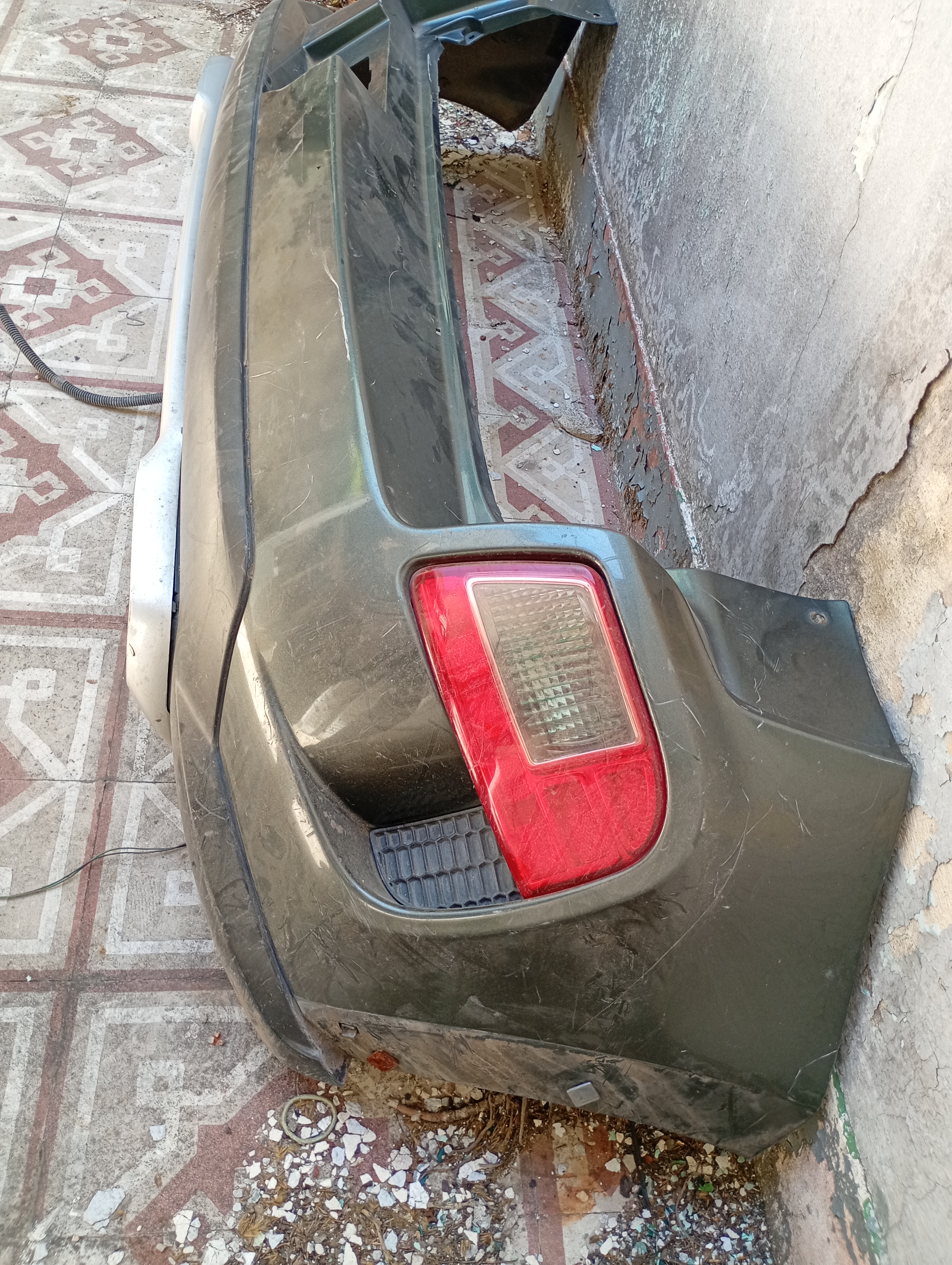 PARAGOLPE TRASERO ORIGINAL USADO CITROËN C3 MODELO AIRCROOS