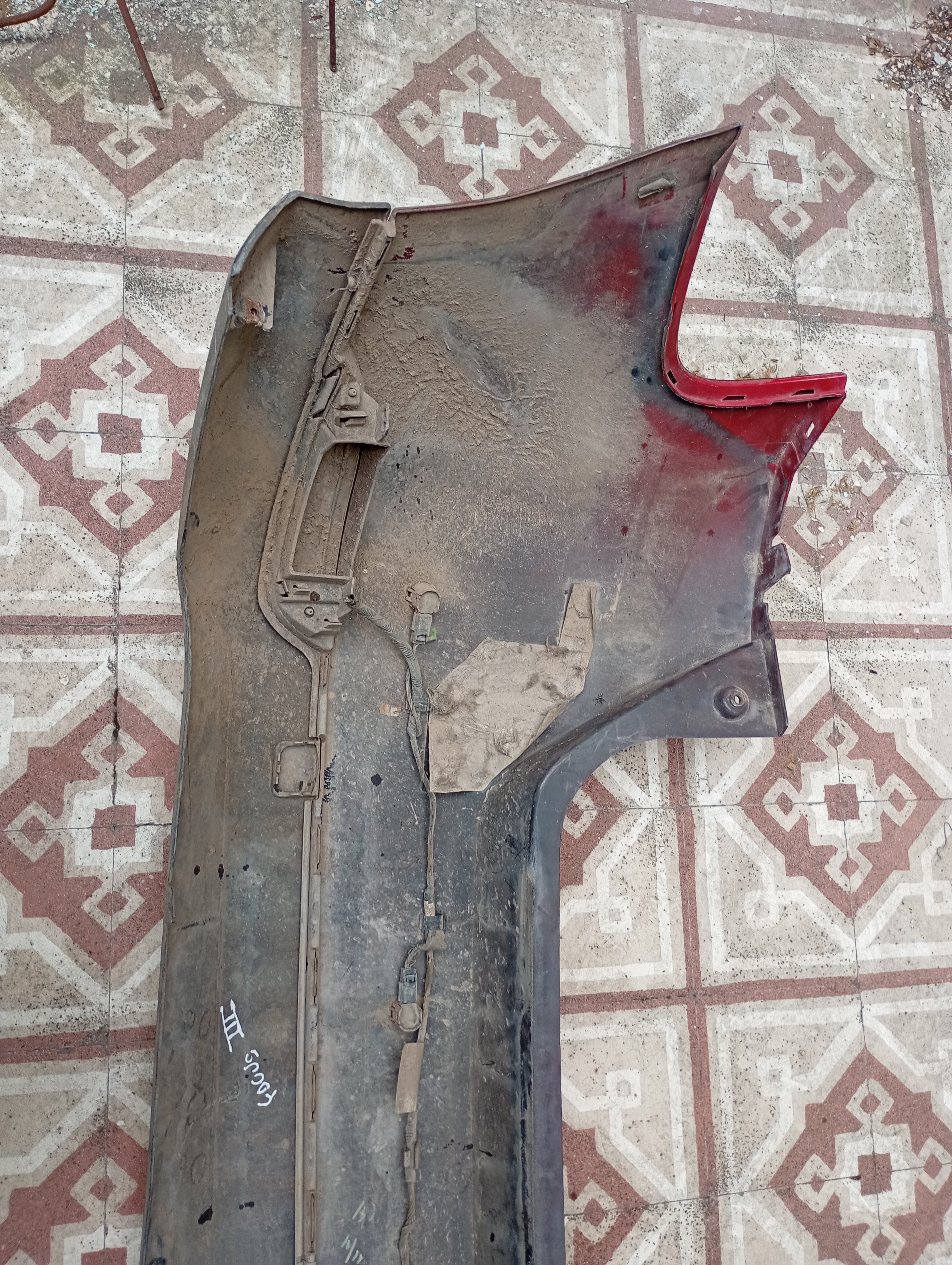 PARAGOLPE TRASERO ORIGINAL USADO FORD FOCUS 3