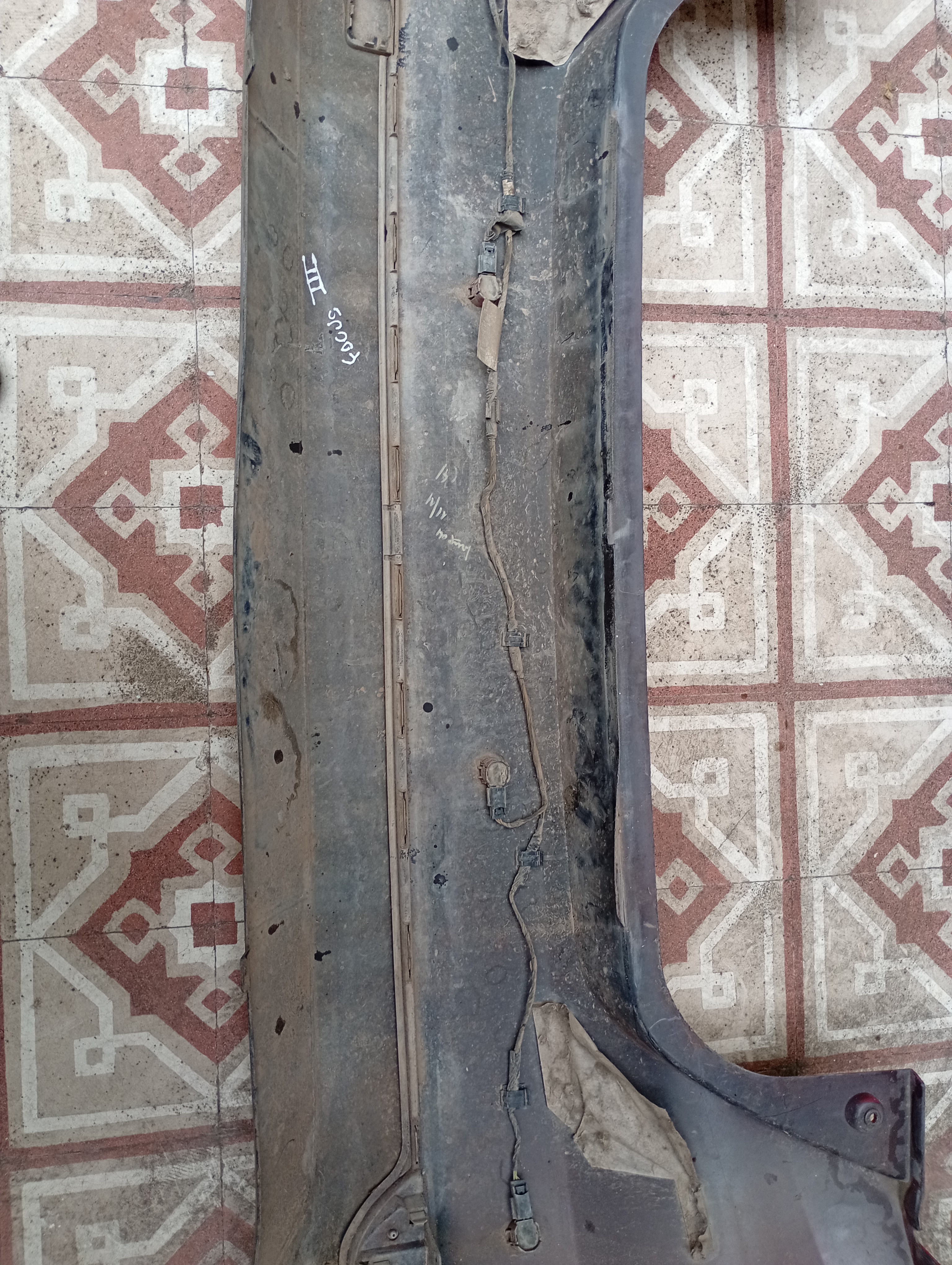 PARAGOLPE TRASERO ORIGINAL USADO FORD FOCUS 3